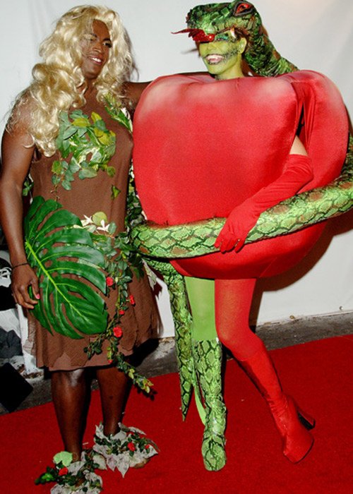 10-pictures-that-prove-heidi-klum-is-the-queen-of-halloween-9